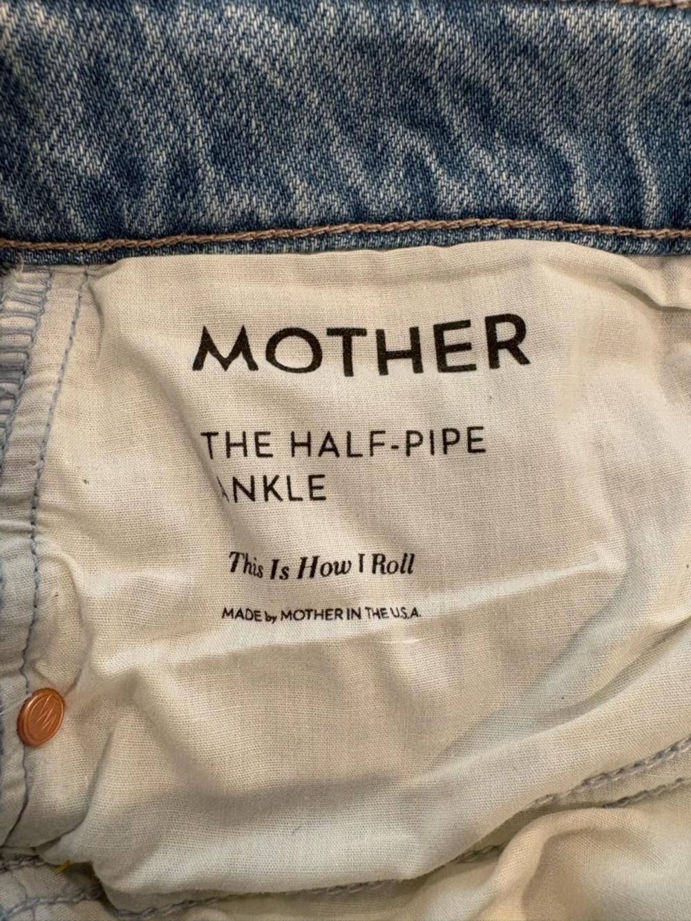 New MOTHER Light Blue Denim Ankle Jeans - Size 29